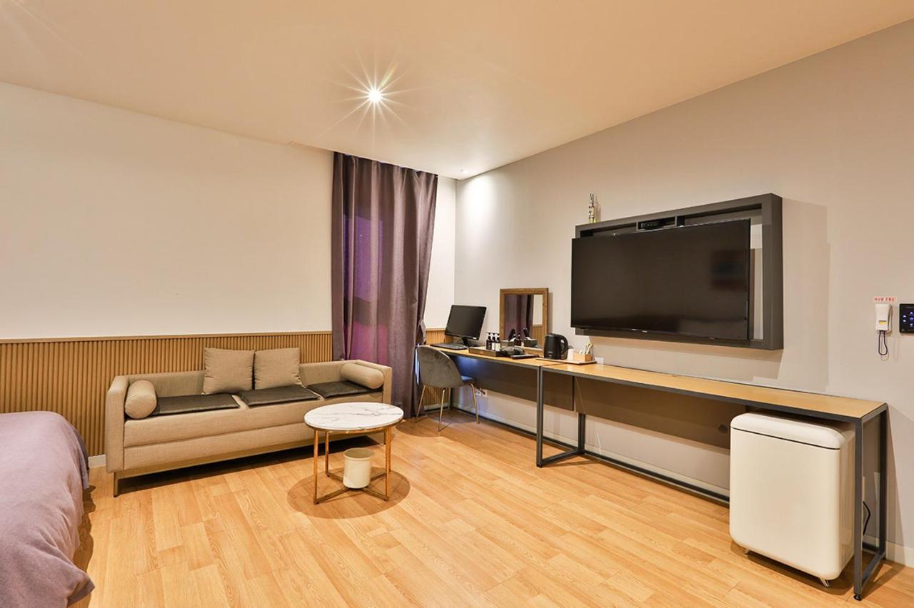 Brown Dot Hotel Jeonggwan Busan Exterior foto